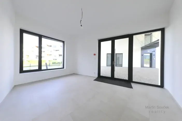 Prodej obchodního prostoru, Praha - Hlubočepy, Dostalové, 37 m2