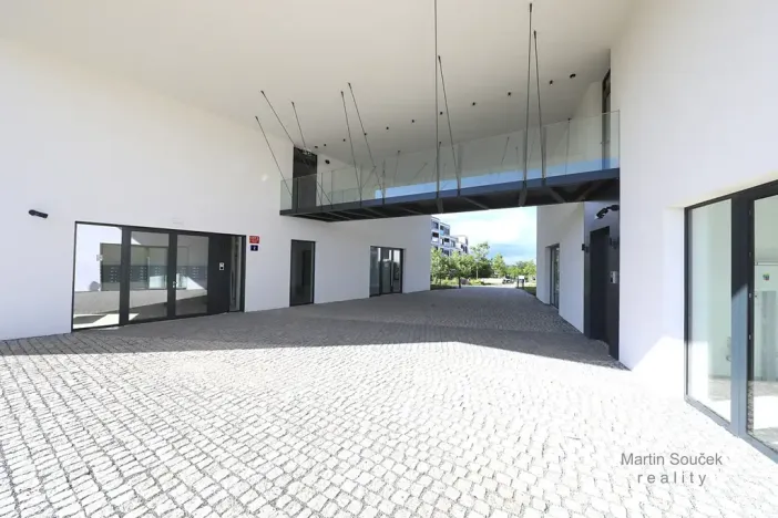 Prodej obchodního prostoru, Praha - Hlubočepy, Dostalové, 37 m2