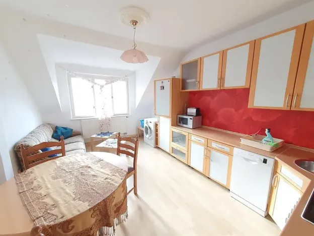 Pronájem bytu 3+1, Praha - Strašnice, Uhříněveská, 100 m2