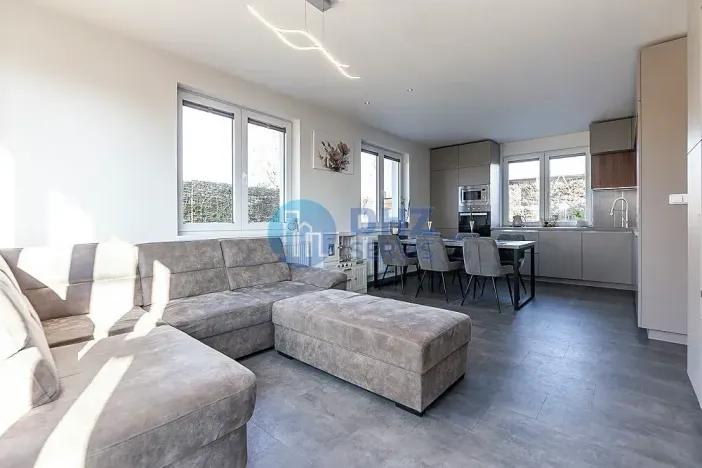 Prodej bytu 4+kk, Vysoký Újezd, U Vršku, 98 m2