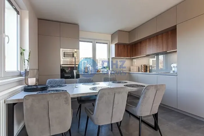 Prodej bytu 4+kk, Vysoký Újezd, U Vršku, 98 m2