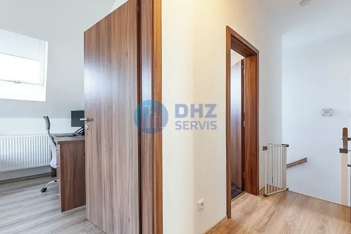 Prodej bytu 4+kk, Vysoký Újezd, U Vršku, 98 m2