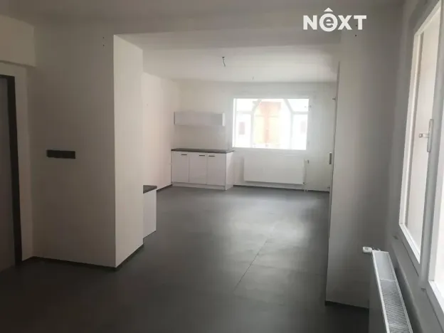 Pronájem obchodního prostoru, Jindřichův Hradec, Školní, 40 m2