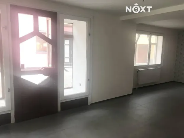 Pronájem obchodního prostoru, Jindřichův Hradec, Školní, 40 m2
