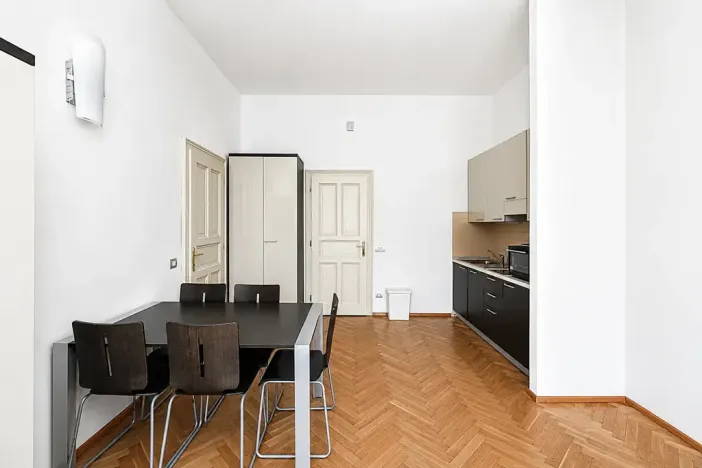 Pronájem bytu 2+kk, Praha - Nové Město, Hálkova, 49 m2