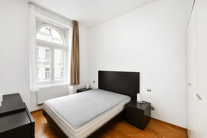 Pronájem bytu 2+kk, Praha - Nové Město, Hálkova, 49 m2
