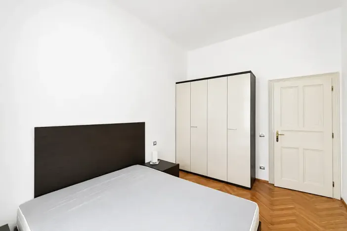 Pronájem bytu 2+kk, Praha - Nové Město, Hálkova, 49 m2