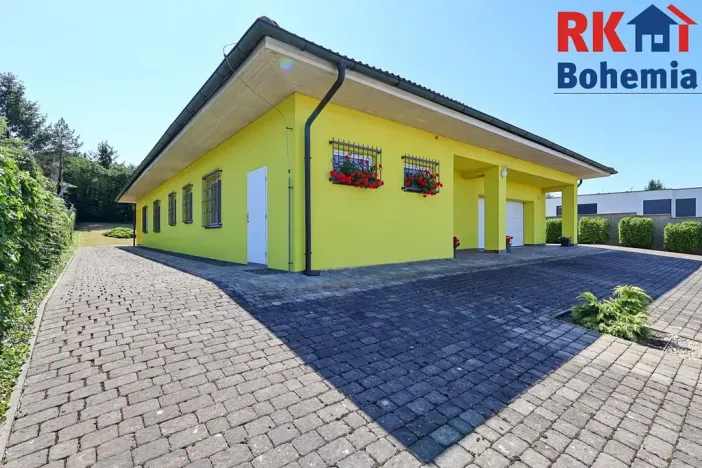 Prodej rodinného domu, Šestajovice, U Pole, 266 m2