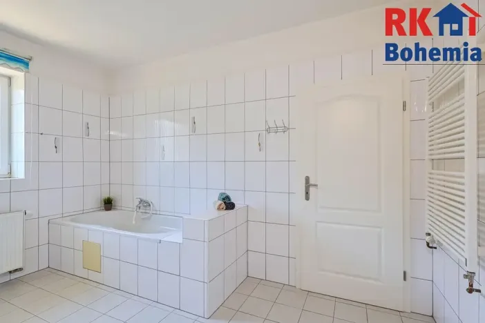 Prodej rodinného domu, Šestajovice, U Pole, 266 m2
