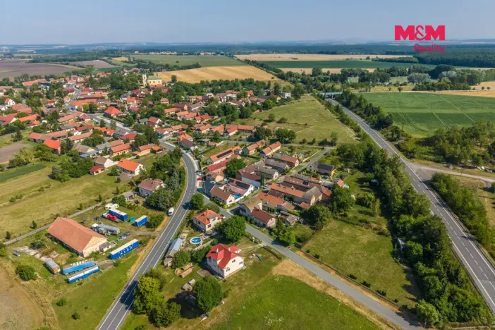 Prodej rodinného domu, Činěves, 161 m2