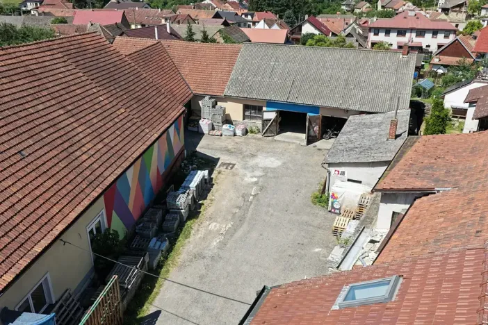 Prodej vícegeneračního domu, Kamenice, 1737 m2