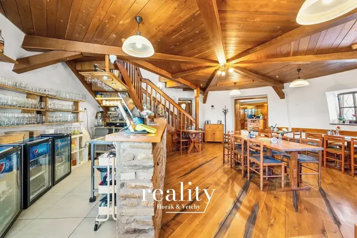 Prodej restaurace, Lesná, 450 m2