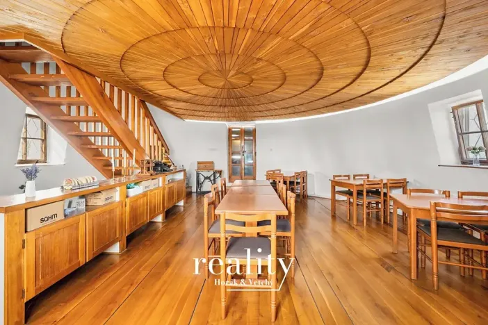 Prodej restaurace, Lesná, 450 m2