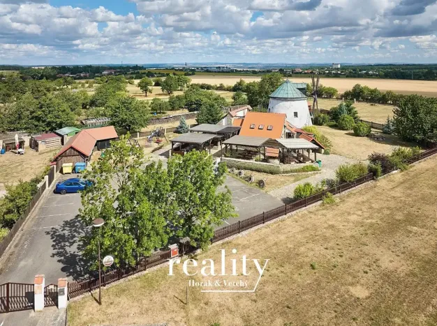 Prodej restaurace, Lesná, 450 m2