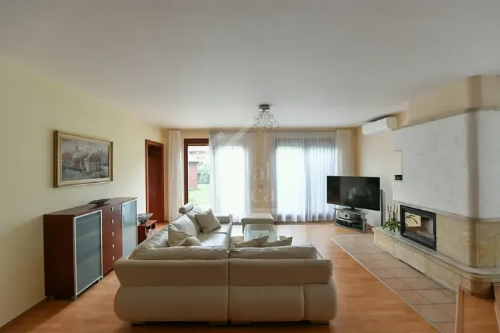 Pronájem rodinného domu, Praha - Čimice, Na průhonu, 310 m2
