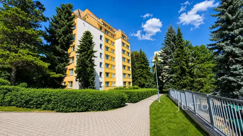 Prodej bytu 2+1, Praha - Kobylisy, Šimůnkova, 46 m2