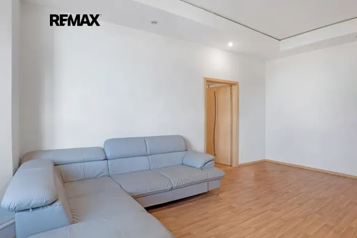 Pronájem bytu 4+kk, Praha - Smíchov, Pod tratí, 111 m2