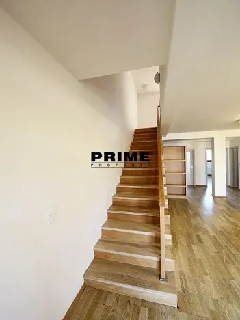 Pronájem bytu 4+1, Praha - Smíchov, Štefánikova, 147 m2