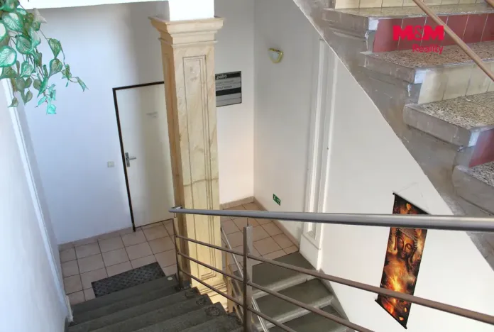 Pronájem kanceláře, Nová Paka, Komenského, 23 m2