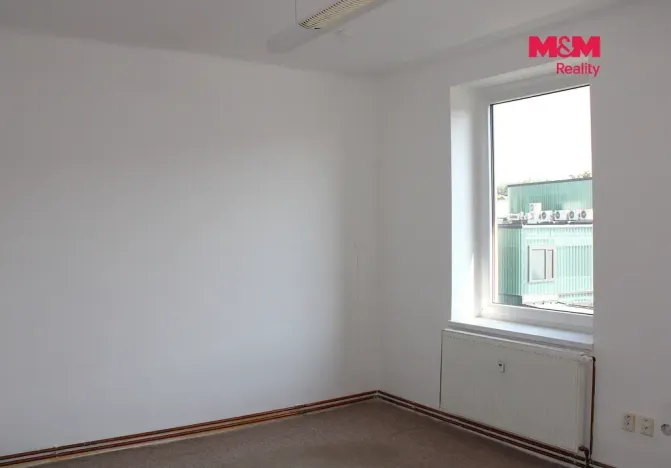Pronájem kanceláře, Nová Paka, Komenského, 18 m2