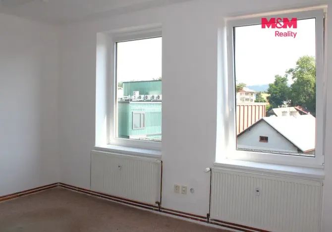 Pronájem kanceláře, Nová Paka, Komenského, 18 m2