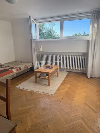 Prodej bytu 2+kk, Praha - Bubeneč, Lotyšská, 38 m2