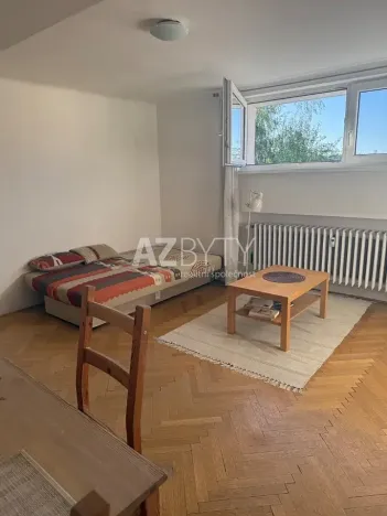Prodej bytu 2+kk, Praha - Bubeneč, Lotyšská, 38 m2