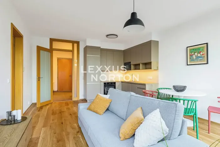 Pronájem bytu 2+kk, Praha - Prosek, Valečovská, 56 m2