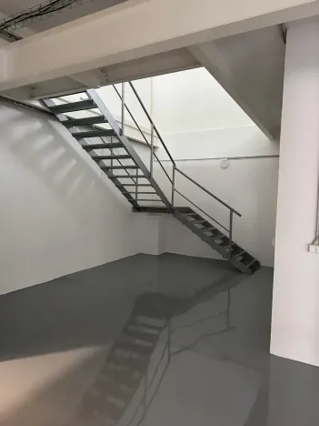 Pronájem skladu, Ostrov, 200 m2