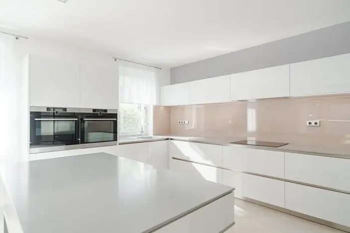 Prodej rodinného domu, Benátky, 241 m2