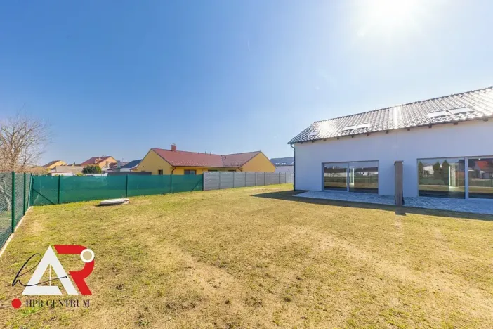 Prodej rodinného domu, Žabčice, 142 m2
