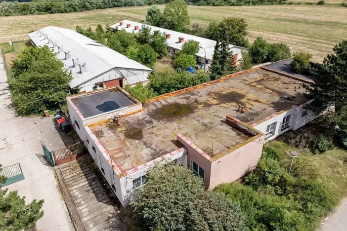 Prodej výrobních prostor, Žatec, 3347 m2