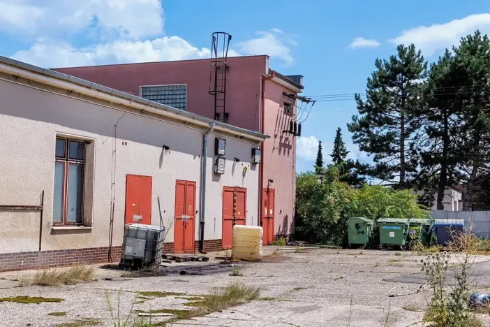 Prodej skladu, Žatec, 3347 m2