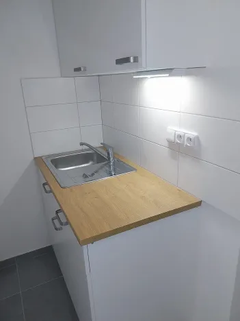 Pronájem obchodního prostoru, Praha - Holešovice, Dělnická, 27 m2