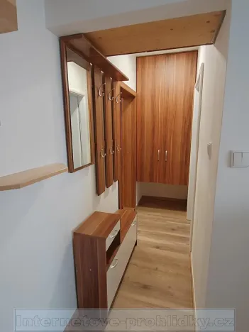 Pronájem bytu 2+kk, Praha - Hlubočepy, 50 m2