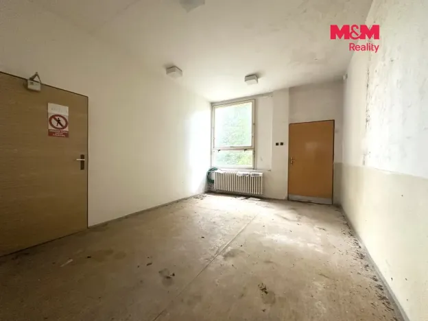 Prodej obchodního prostoru, Žatec, 900 m2