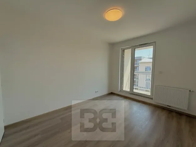 Pronájem bytu 2+kk, Pardubice, U Sportovní školy, 59 m2