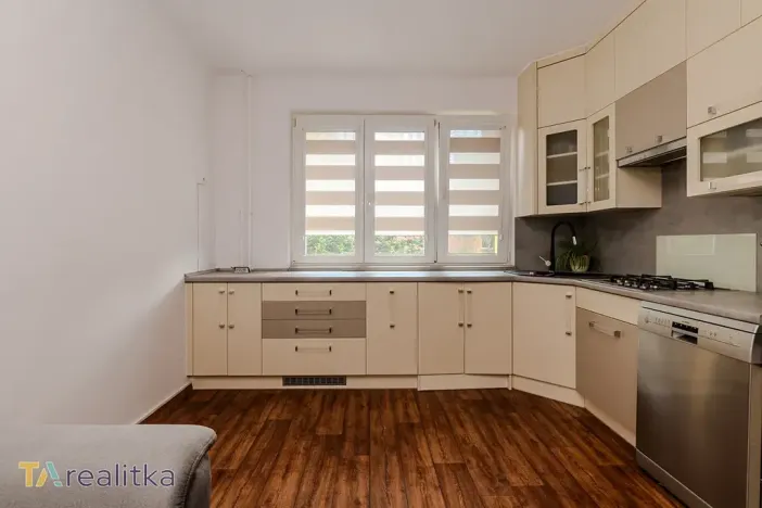 Prodej bytu 2+1, Karviná, Haškova, 54 m2