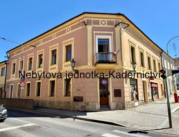 Prodej obchodního prostoru, Příbram, náměstí J. A. Alise, 49 m2