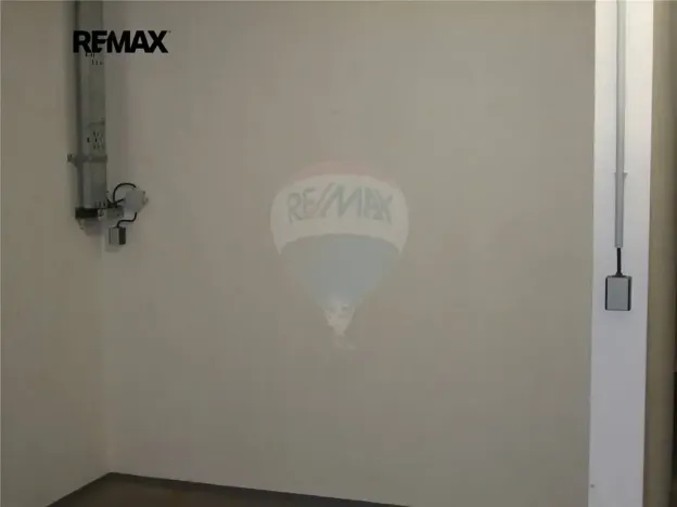 Pronájem skladu, Praha - Smíchov, Randova, 32 m2
