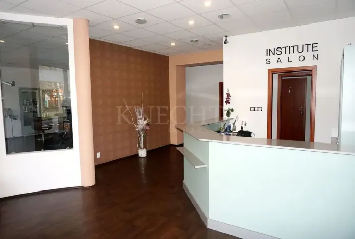 Pronájem obchodního prostoru, Karlovy Vary, Krymská, 10 m2
