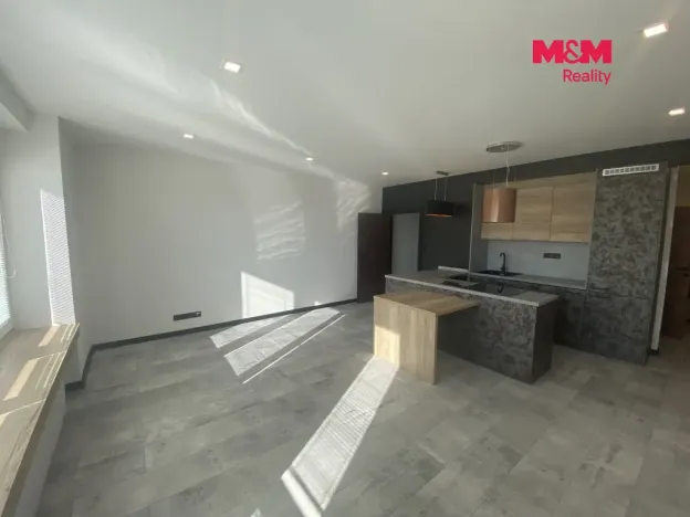 Pronájem bytu 2+kk, Ostrava, Zdeňka Štěpánka, 56 m2