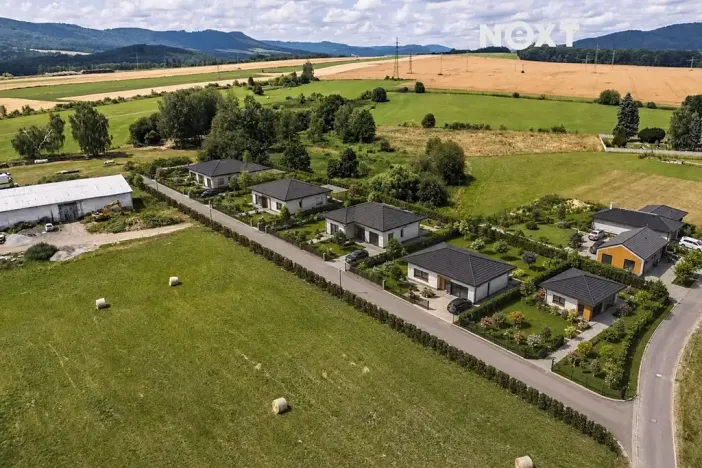 Prodej pozemku pro bydlení, Lípa, 1302 m2