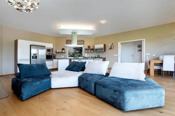 Prodej rodinného domu, Trnová, 214 m2