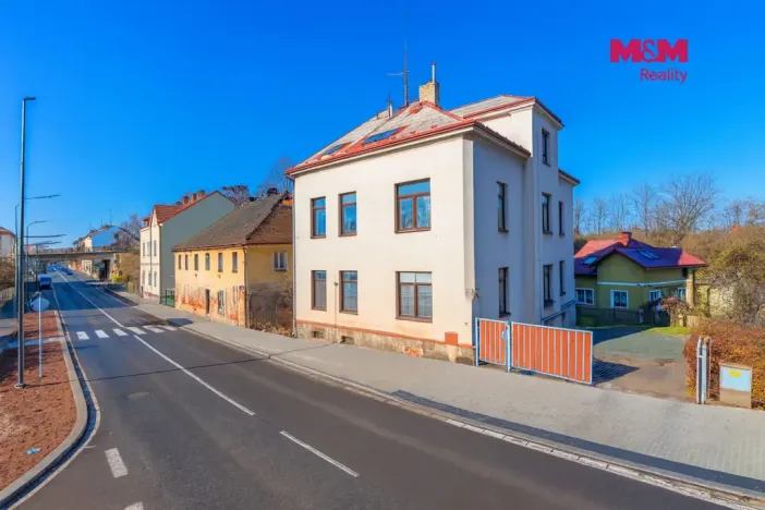 Prodej bytu 3+1, Jaroměř - Pražské Předměstí, Husova, 124 m2