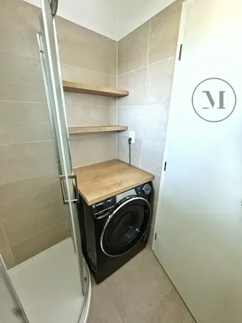 Prodej bytu 1+kk, České Budějovice, Nádražní, 23 m2