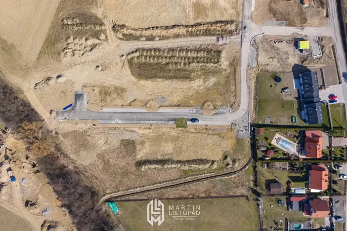 Prodej pozemku pro bydlení, Komárov, 729 m2