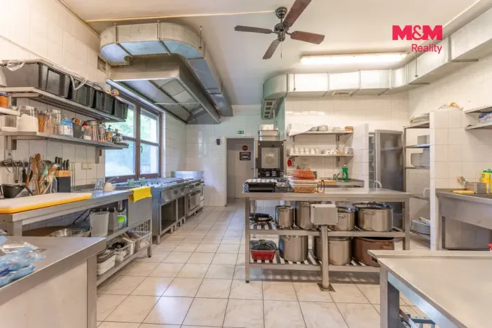 Prodej ubytování, Horní Slavkov, Ke Koupališti, 443 m2