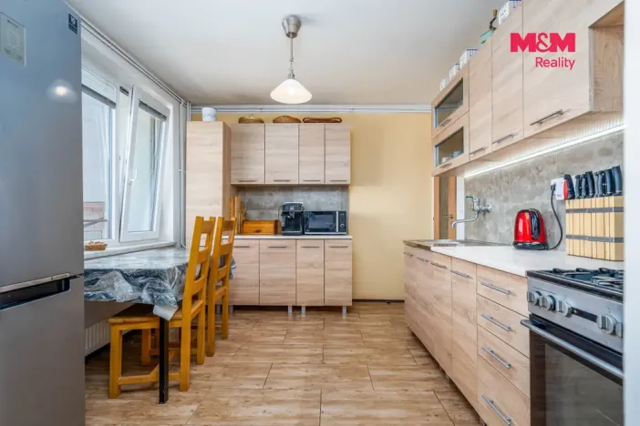 Prodej bytu 3+1, Zásmuky, Družstevní, 77 m2