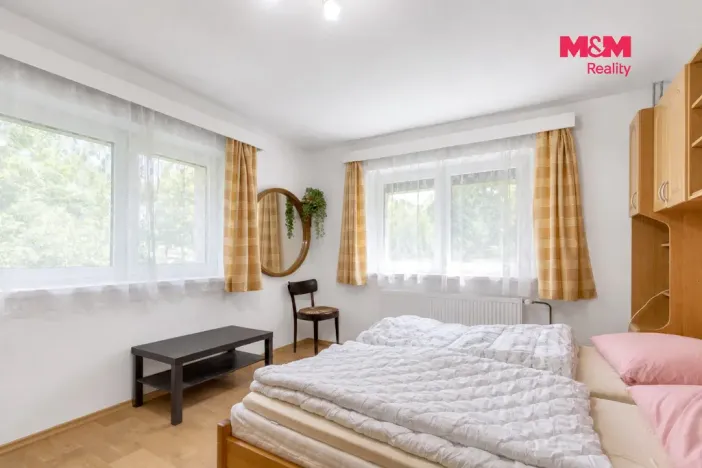 Prodej rodinného domu, Velké Karlovice, 245 m2